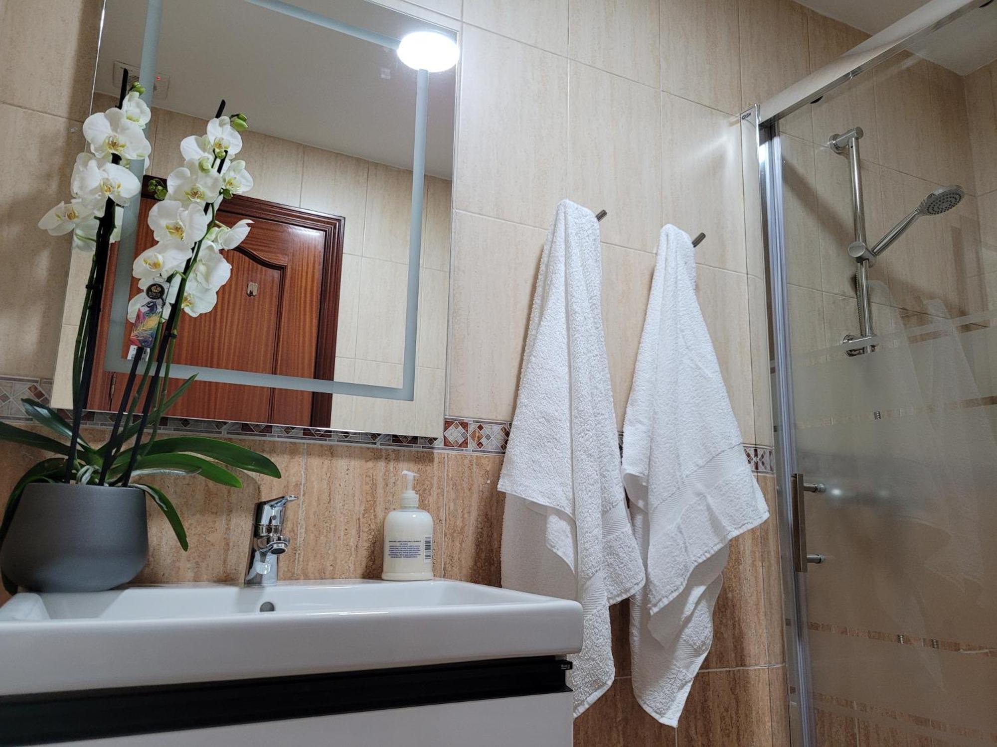 Apartamento En Malaga Luaran gambar